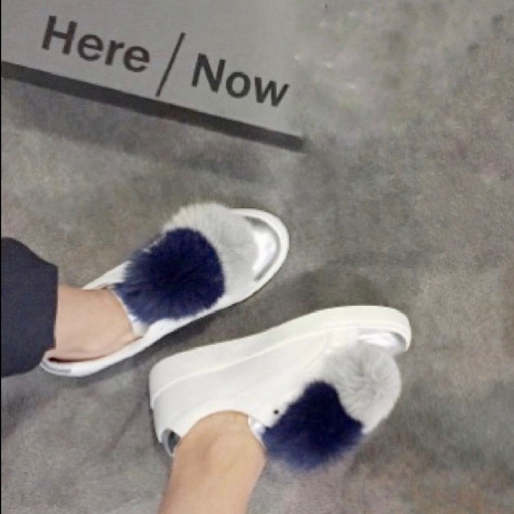Here/Now Pom Pom Sneakers Arian Genius Fox Fur White leather Size 8.5